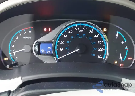 2011 Toyota Sienna Xle V6 z USA, uszkodzony, nr VIN 5TDYK3DC9BS031699